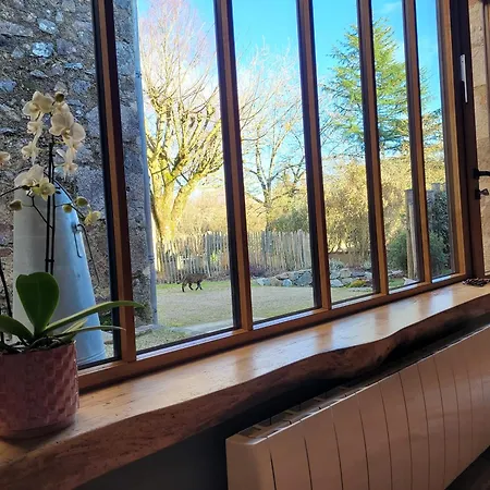 Aumonerie Du Prieure Bed & Breakfast Pouzauges