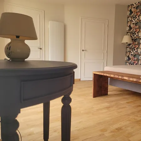 Aumonerie Du Prieure Bed & Breakfast Pouzauges