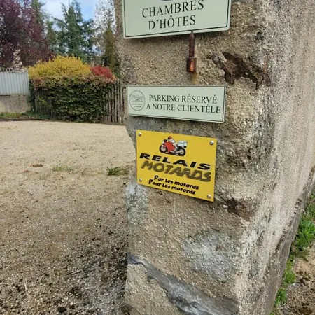 Aumonerie Du Prieure Bed & Breakfast 3*