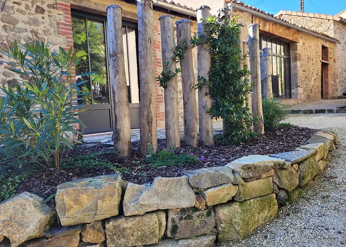 Aumonerie Du Prieure Bed & Breakfast Pouzauges