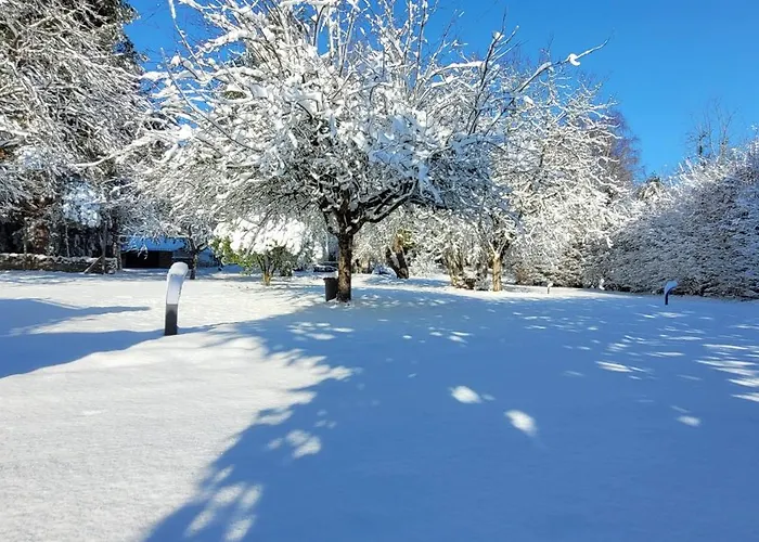 Aumonerie Du Prieure Bed & Breakfast