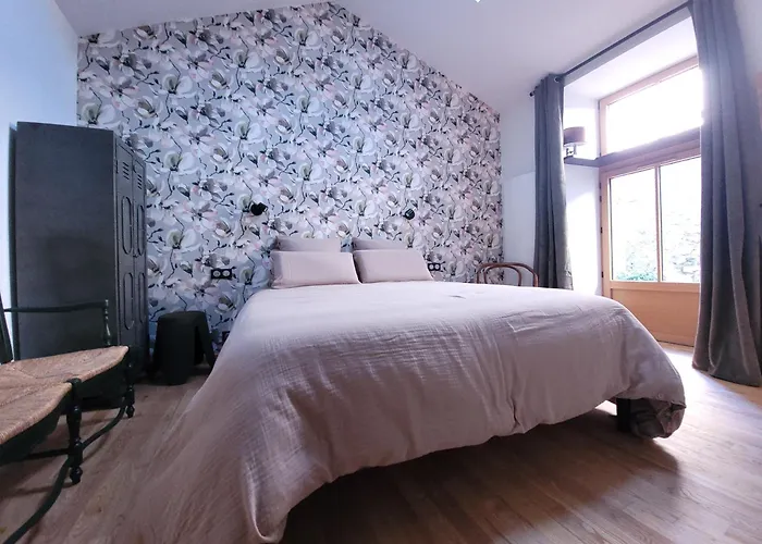 Bed & Breakfast Aumonerie Du Prieure 3*