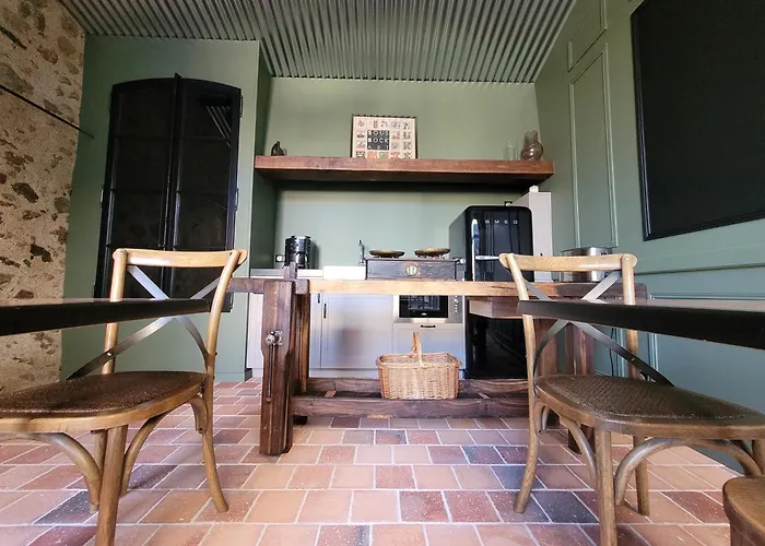 Aumonerie Du Prieure Pouzauges