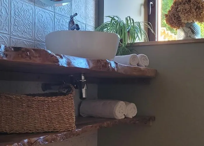 Bed & Breakfast Aumonerie Du Prieure Pouzauges